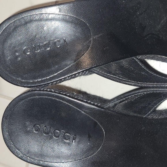 Authentic Gucci shoes - Picture 7 of 11